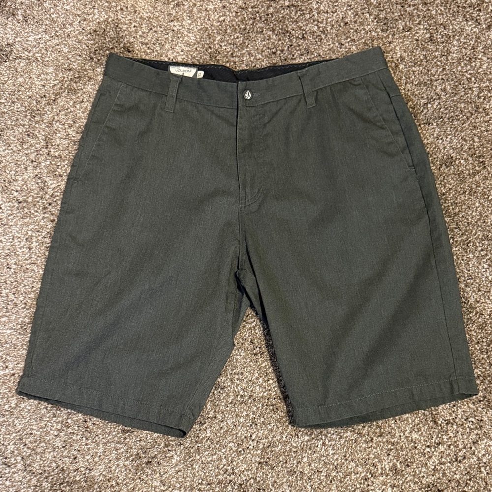 Volcom Men's Dark Charcoal Flat-Front Casual Shorts